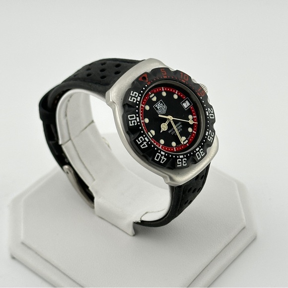 Tag Heuer Formula 1 Midsize 35mm Wrist Watch - Picture 6 of 11